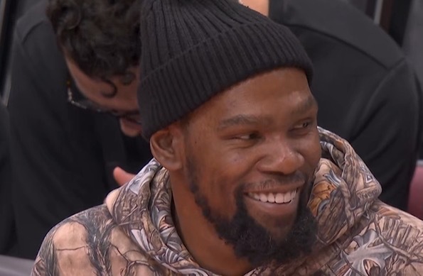 还搁这笑呢，下一场就送你们回家钓鱼湖人vs火箭火箭1比3湖人