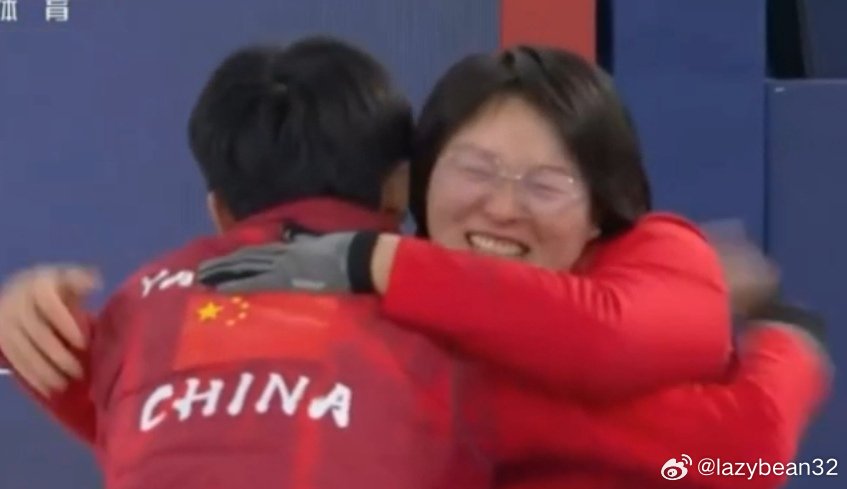 历史首金！王蒙/杨金桥加局9-7胜韩国，夺冬残奥会轮椅冰壶混双冠军！前六局7-3