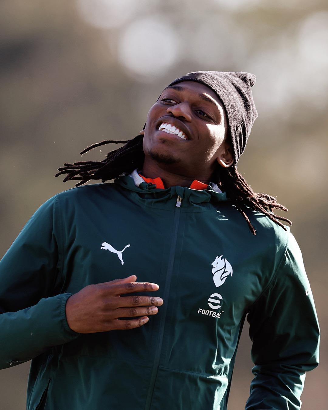 新年，笑容依旧😁