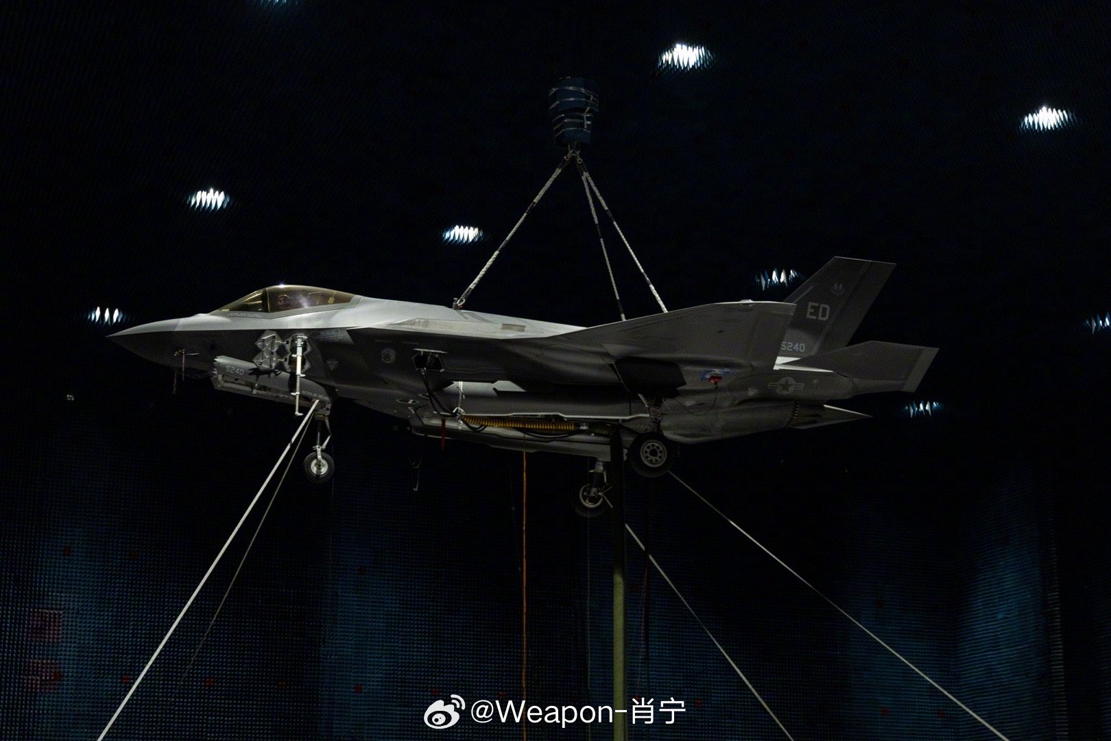 兵器影像[超话] 2025 年 5 月 5 日，加利福尼亚州爱德华兹空军基地，美