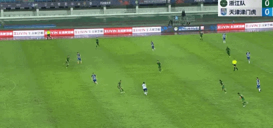 雨下了，草湿了，天津贝爷又行了[捂脸][捂脸][捂脸]！贝里奇单刀破门？活久见[