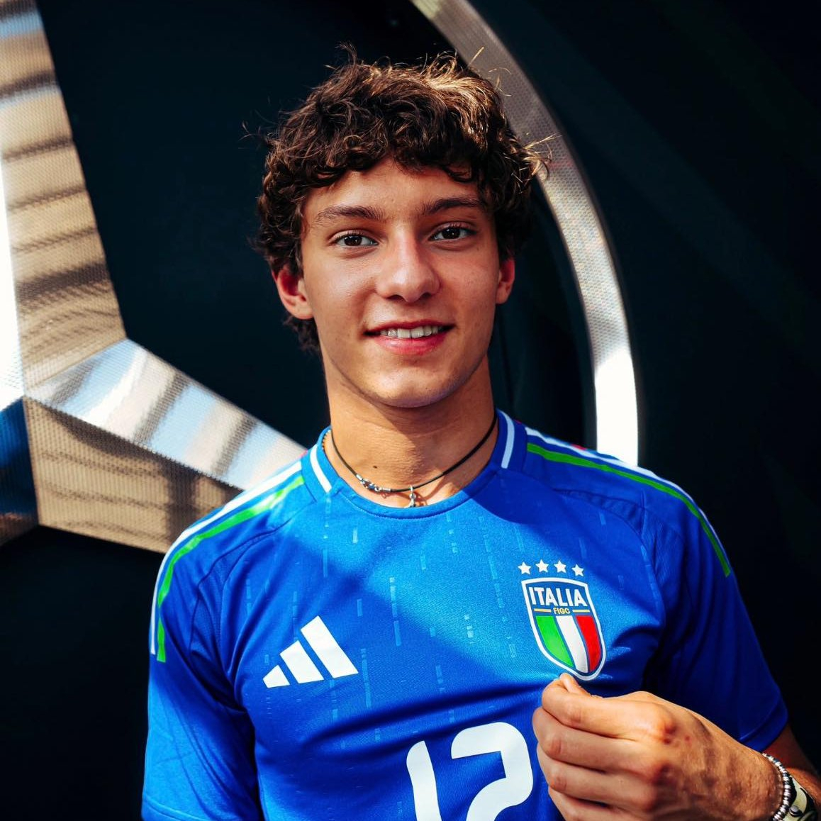 F1冷数据 安东内利成为2009年比利时大奖赛的费斯切拉之后，首位取得正赛杆位的