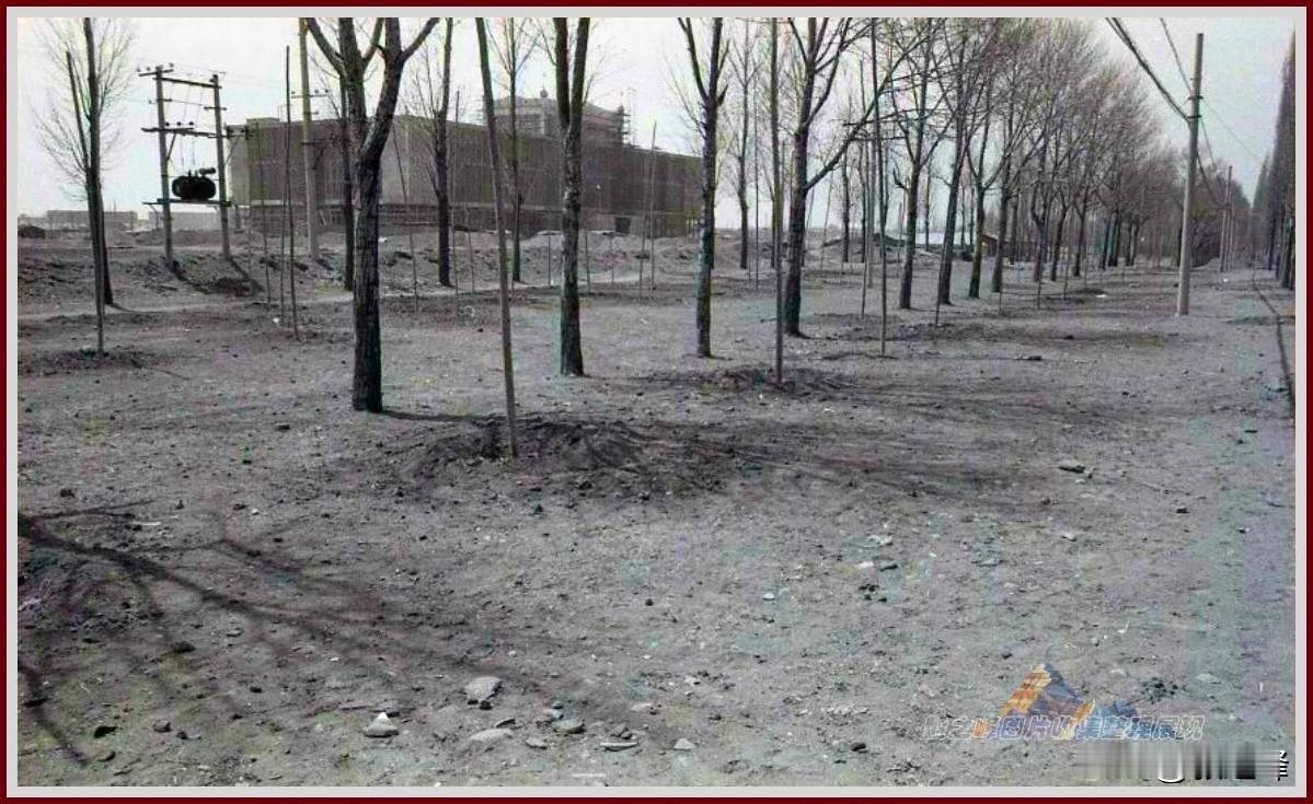 看看这是哪一年？
内蒙古呼和浩特市的地标建筑这是曾经途经去呼和浩特团结小区的路上