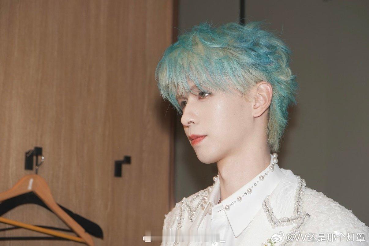 何浩楠献唱猎杀游戏推广曲何浩楠猎杀游戏中国推广曲特辑何浩楠以新生代艺人身份与好莱