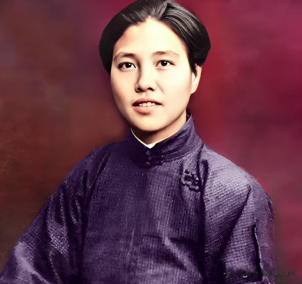 向予警在法国勤工俭学时，和蔡和森结为夫妻，是中共创党唯一女创始人。
因叛徒出卖，