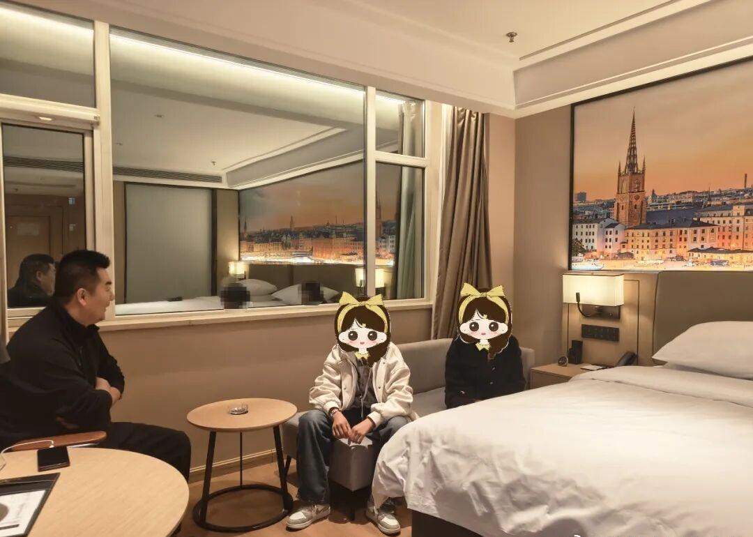 守护·青春 | 跨越千里的追寻

“警察同志，我女儿下午
放学后没回家，现在都深