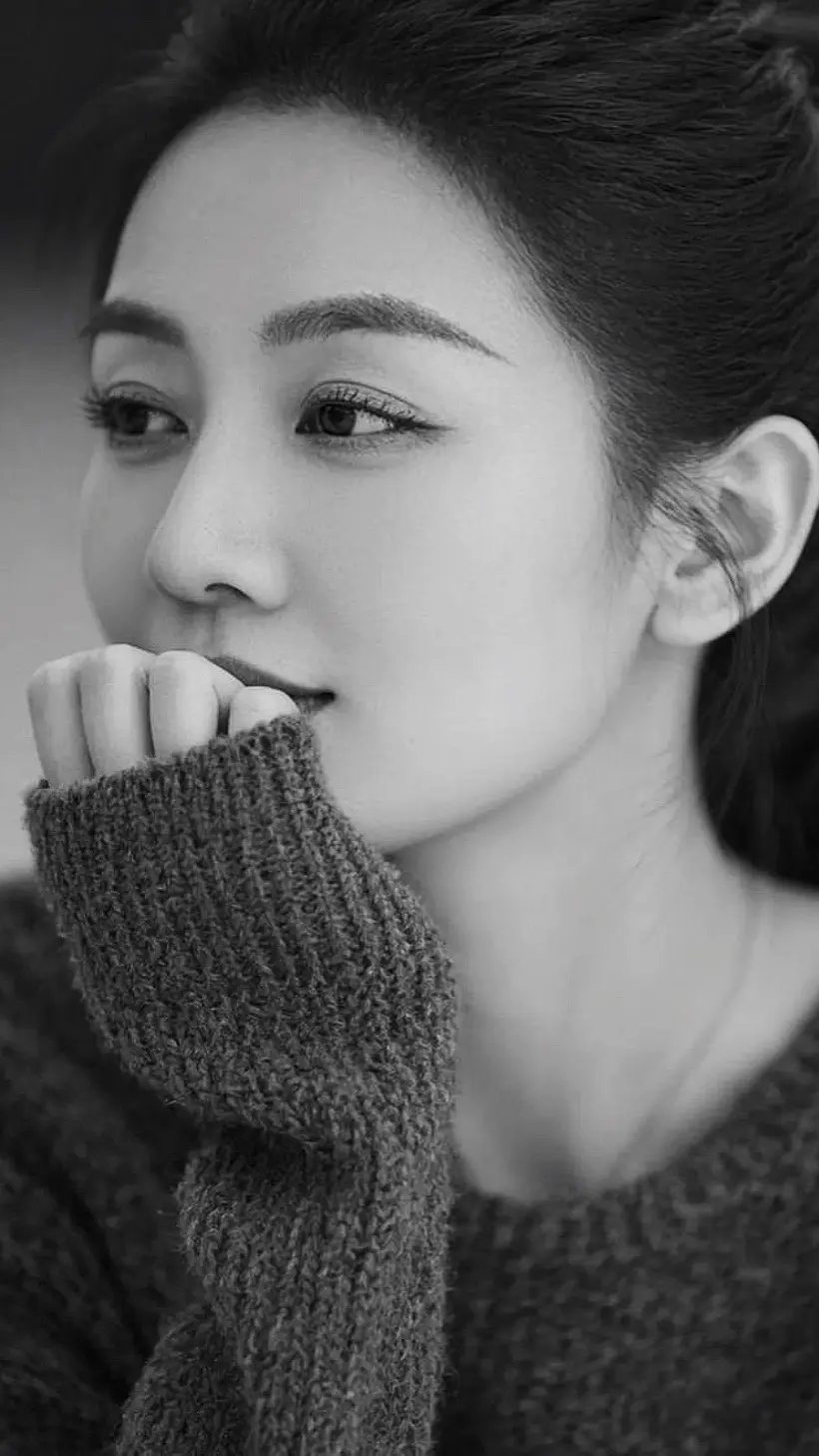 AI低饱和人像 随变ai随便玩 玩法达人广告分成伙伴计划