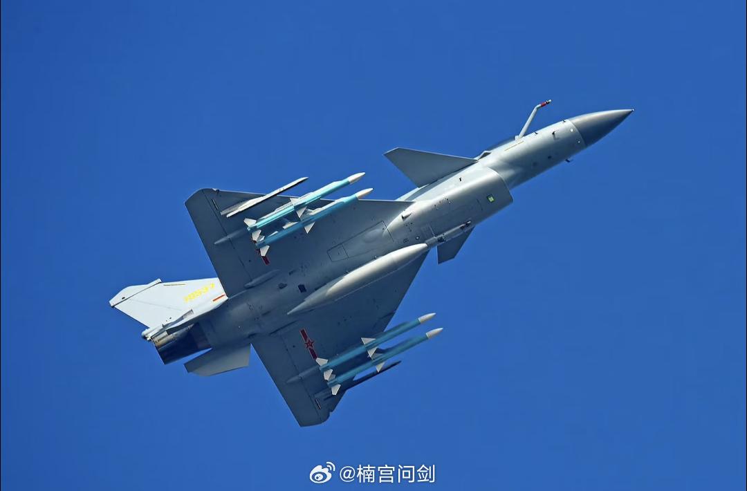 空军对手上的中远程导弹、AESA相控阵雷达和空基情报网的信心越来越足了，特别是印