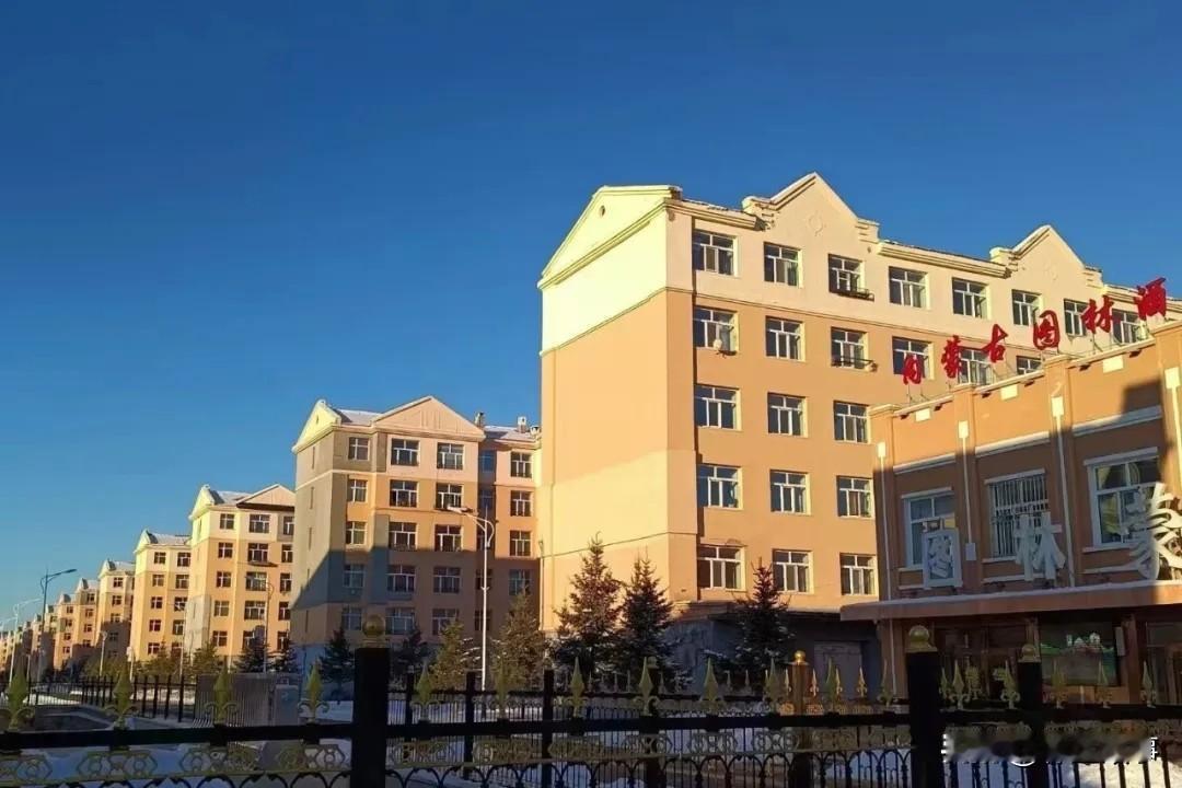 图里河零下三十多度，如此极寒算什么！


今天，呼伦贝尔宛如一座巨大的冰窖，气温