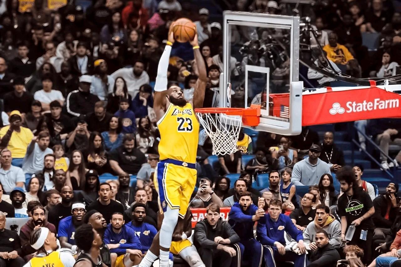 湖人还不如明年开了雷迪克，任命老詹当主教练算了，这样还能多看几年

在nba打球