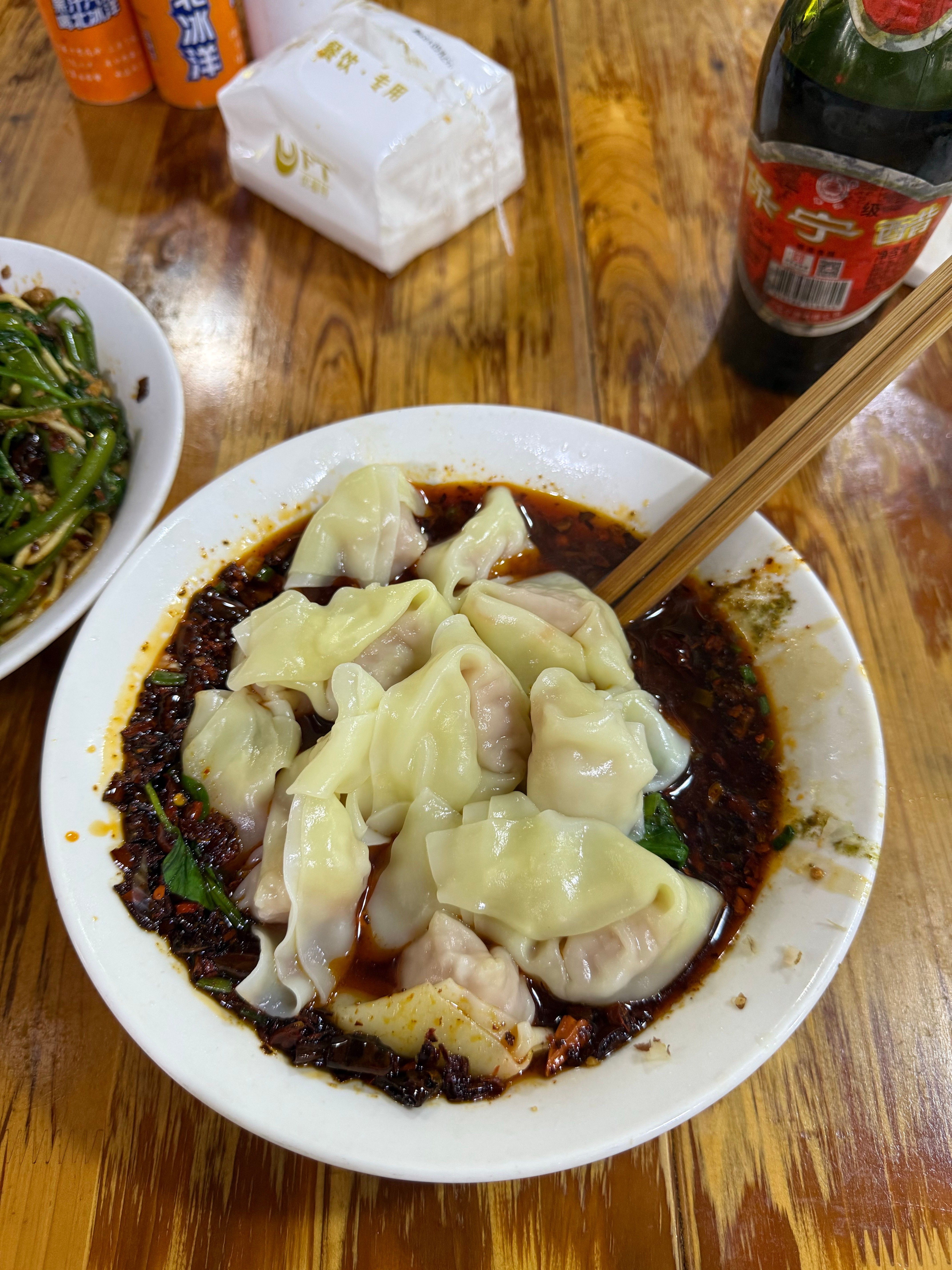 读书时更多的是背诵而非理解比如那会只知道“廉颇老矣，尚能饭否”却并不能理解饭否…
