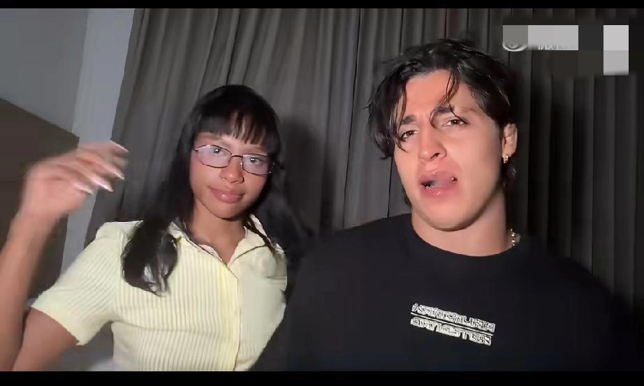 只见贼吃肉，不见贼挨打！！！[摊手]大口.吃肉 轮着炫肉 争食其肉