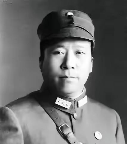 当年西安事变后，杨虎城本有机会远离纷争，却因一句“何忍此时逍遥国外”踏上归途，最