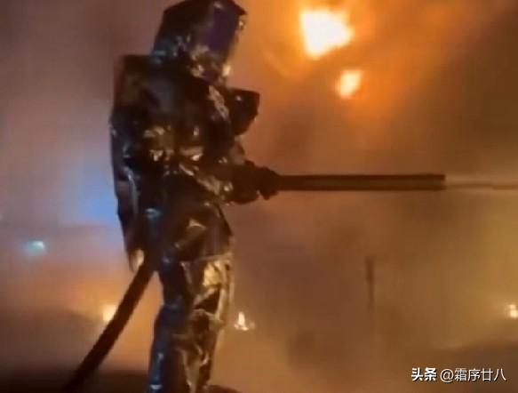 俄乌冲突持续，俄罗斯想靠高价能源大赚“战争财”，却被乌克兰精准打击。

近期乌军