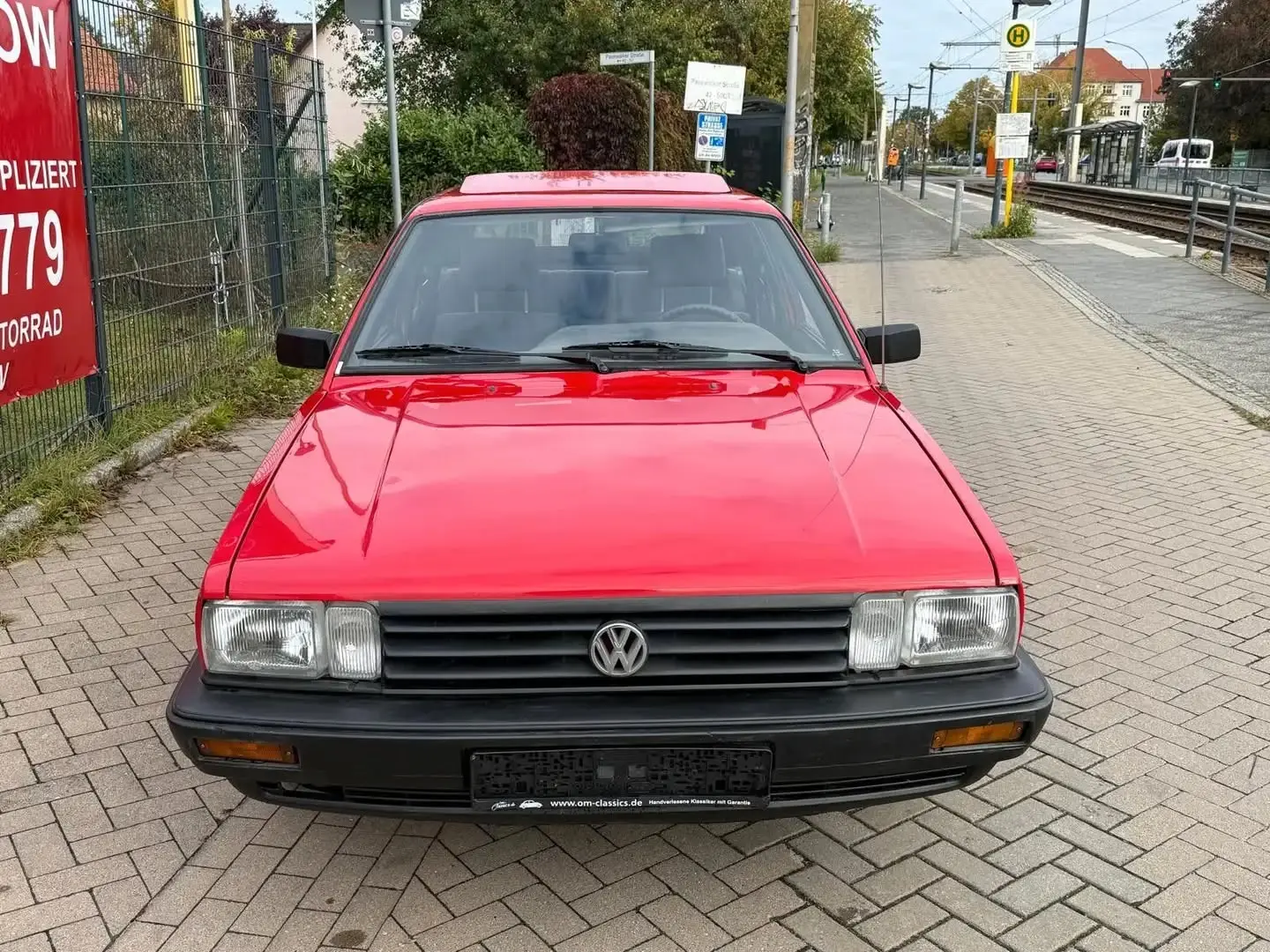 红色桑塔纳？不！它是B2！。1988 Volkswagen Passat GT