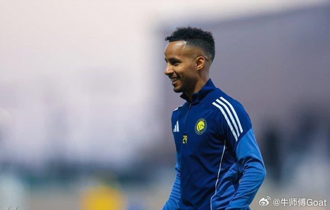 C罗和利雅得 据 365Scores热苏斯向加里卜提出了续约要求，而这位球员收到