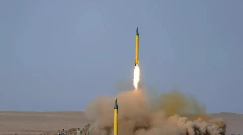 这轮中东博弈里，真正值得关注的，不是谁表态更强硬，而是谁能把谈判节奏以及补给调运