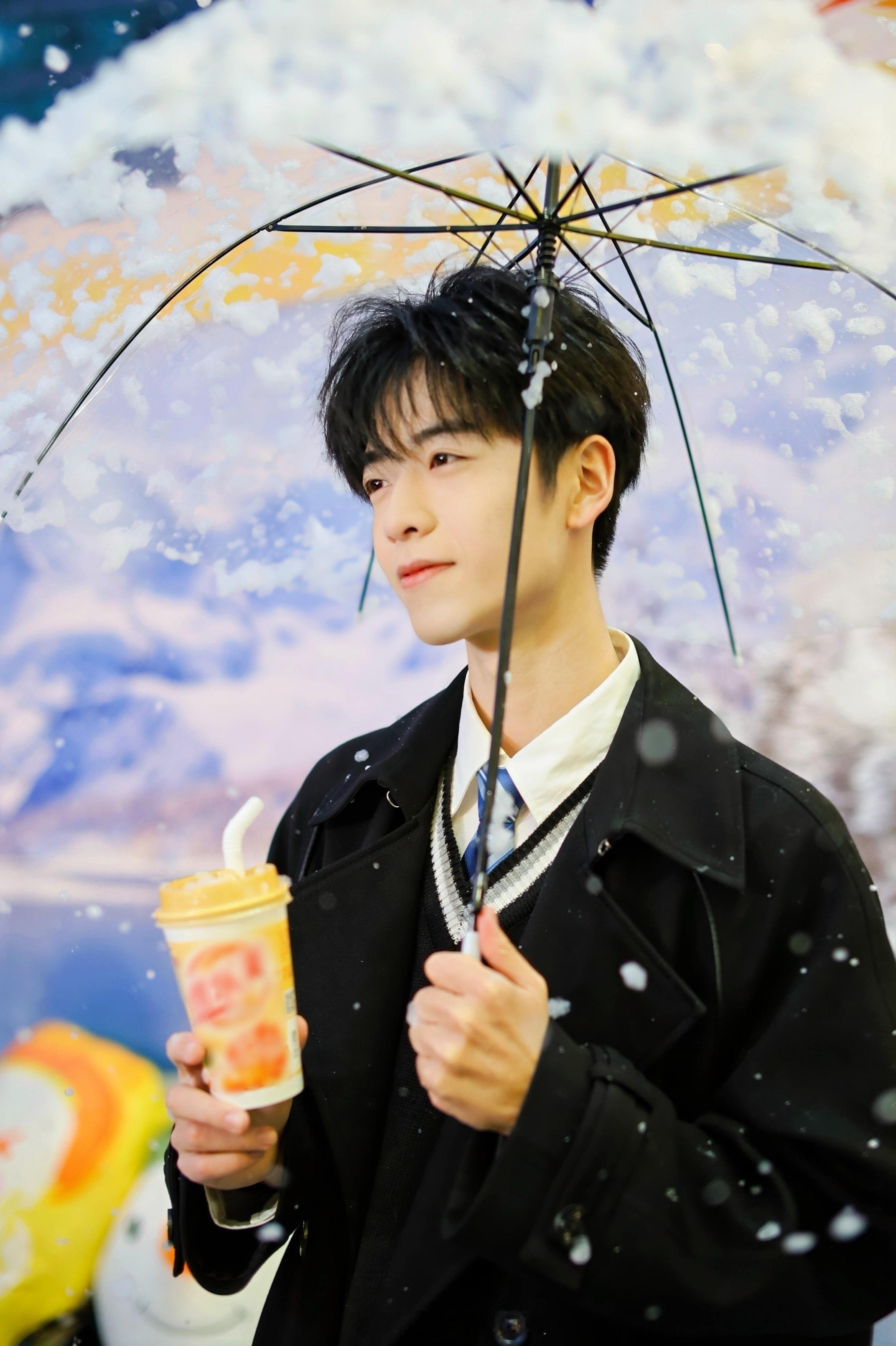 长沙初雪搭子已预定 这下是真的冬天遇到心软的神了！！！你们长沙初雪这么会搞浪漫的