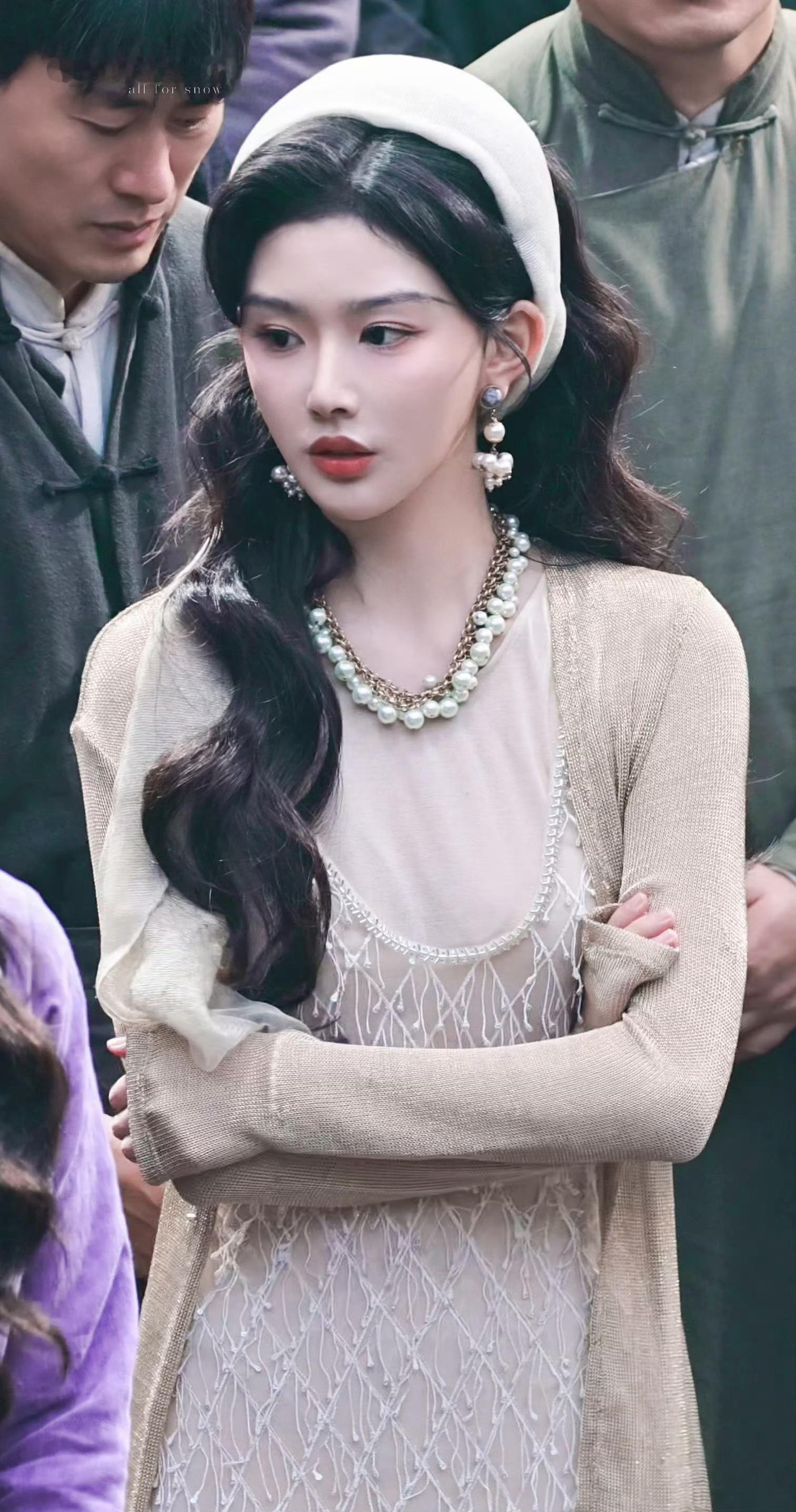 千金小姐-雪儿，孔雪儿这套是有年代感的大小姐[哇] ​​​