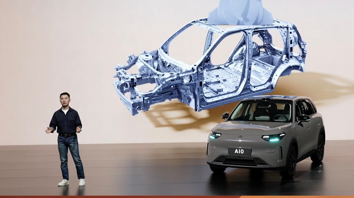 零跑A10 价格公布6.58万元-8.68万元这小车还蛮可爱的 