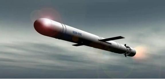 中国军事专家戴旭，抛出了一个观点：如果中美真有一天刀兵相见，中国完全可以主动“壮