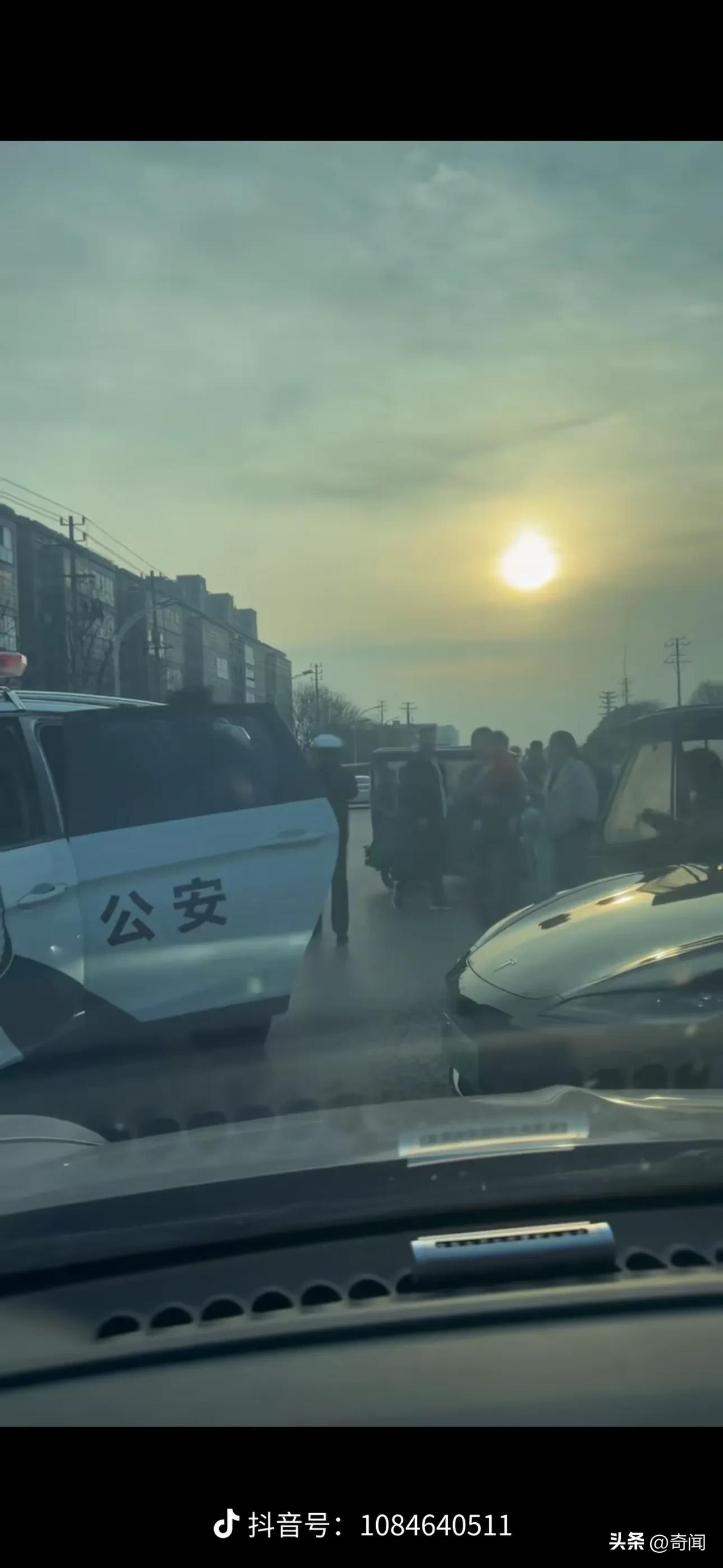 突发让人心痛案件，两名十多岁少年发生冲突一人持刀捅杀另一人致死。事发2026年3