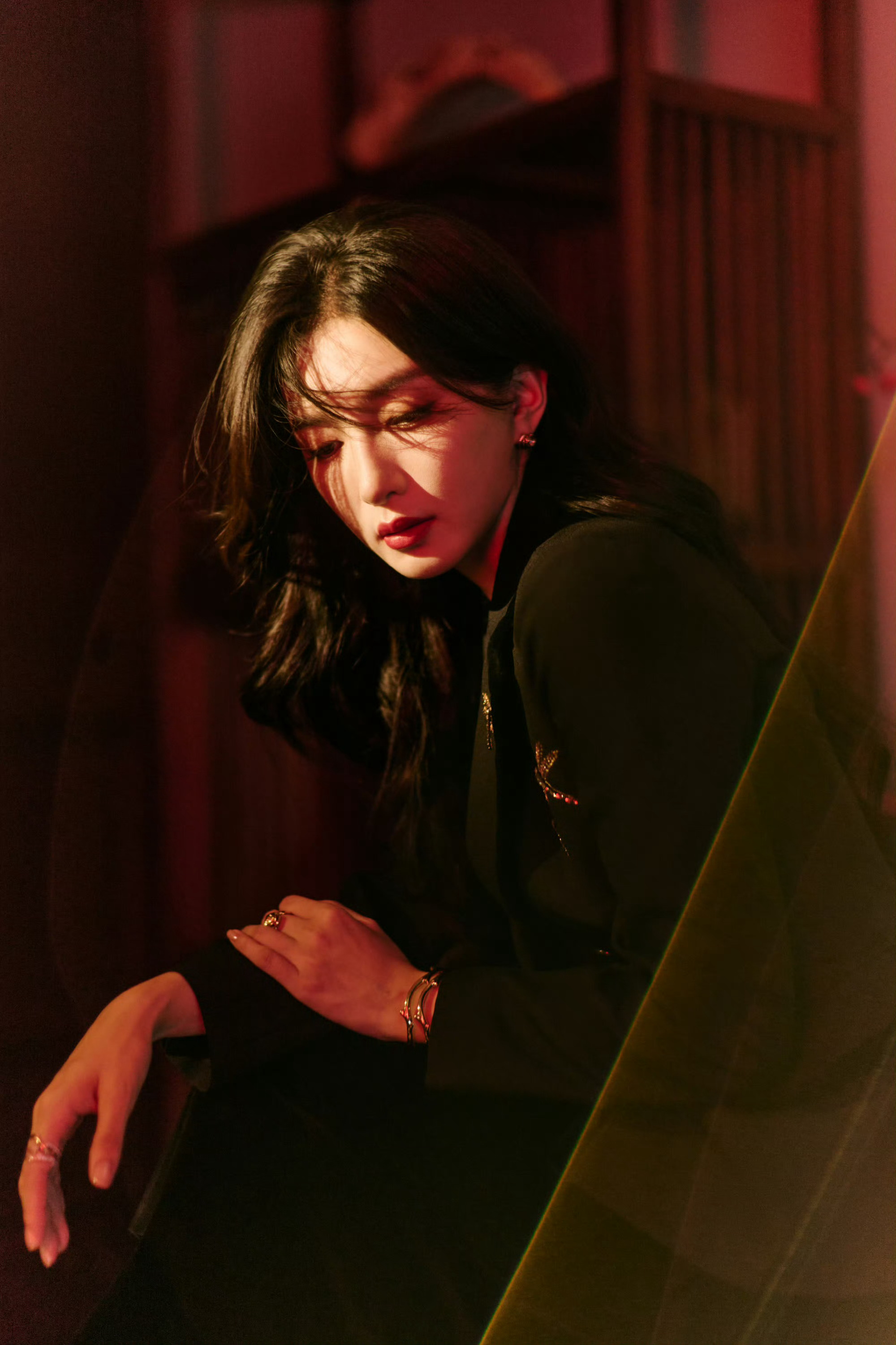 #江疏影蜻蜓西装# 酷酷的疏影把蜻蜓穿在了身上​​​
