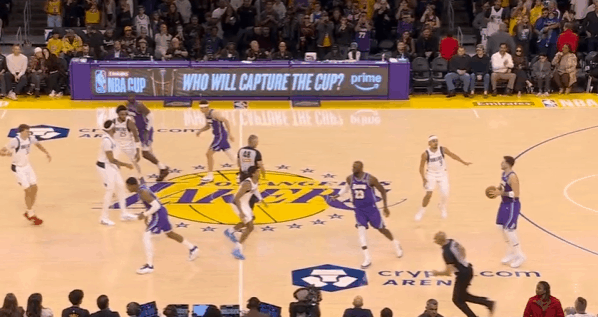 湖人观察：里夫斯本赛季更上一层楼，对阵独行侠38+8+3