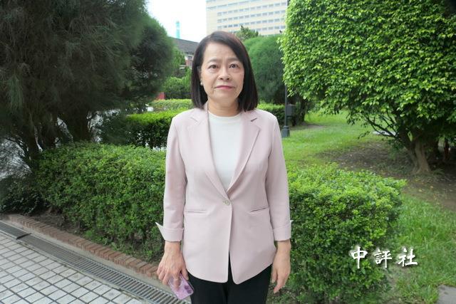 深绿政客洪申翰将赴大陆　许宇甄呛民进党不是说大陆危险？
台“劳动部长”洪申翰将赴