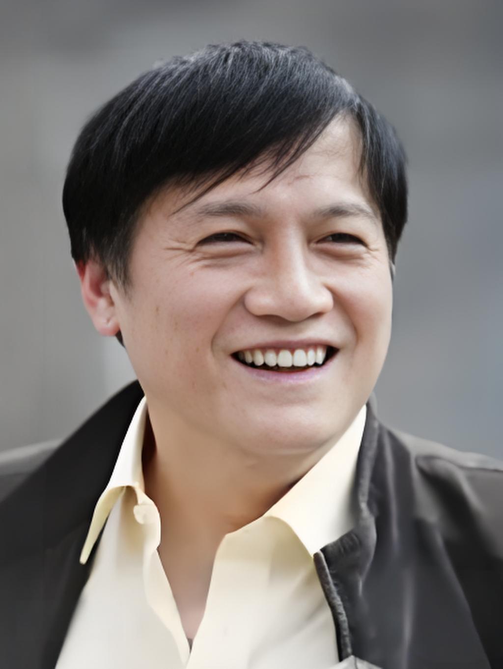 演员田二喜，是一位集表演与配音才能于一身的资深老戏骨。他主演的《司机王宝》荣获飞