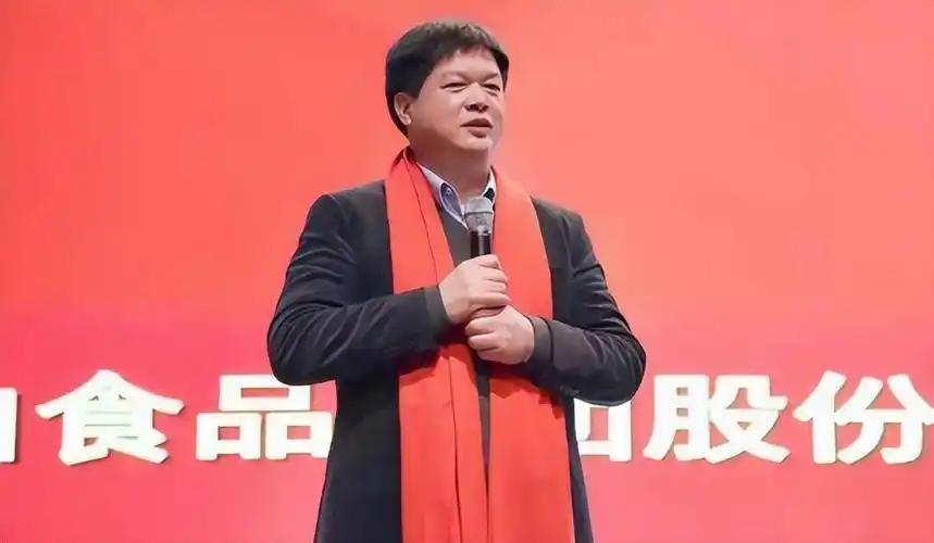 一只瓶盖撬起百亿帝国，一家三口却成了老赖 ——"酱油大王" 杨振的 28 年大梦