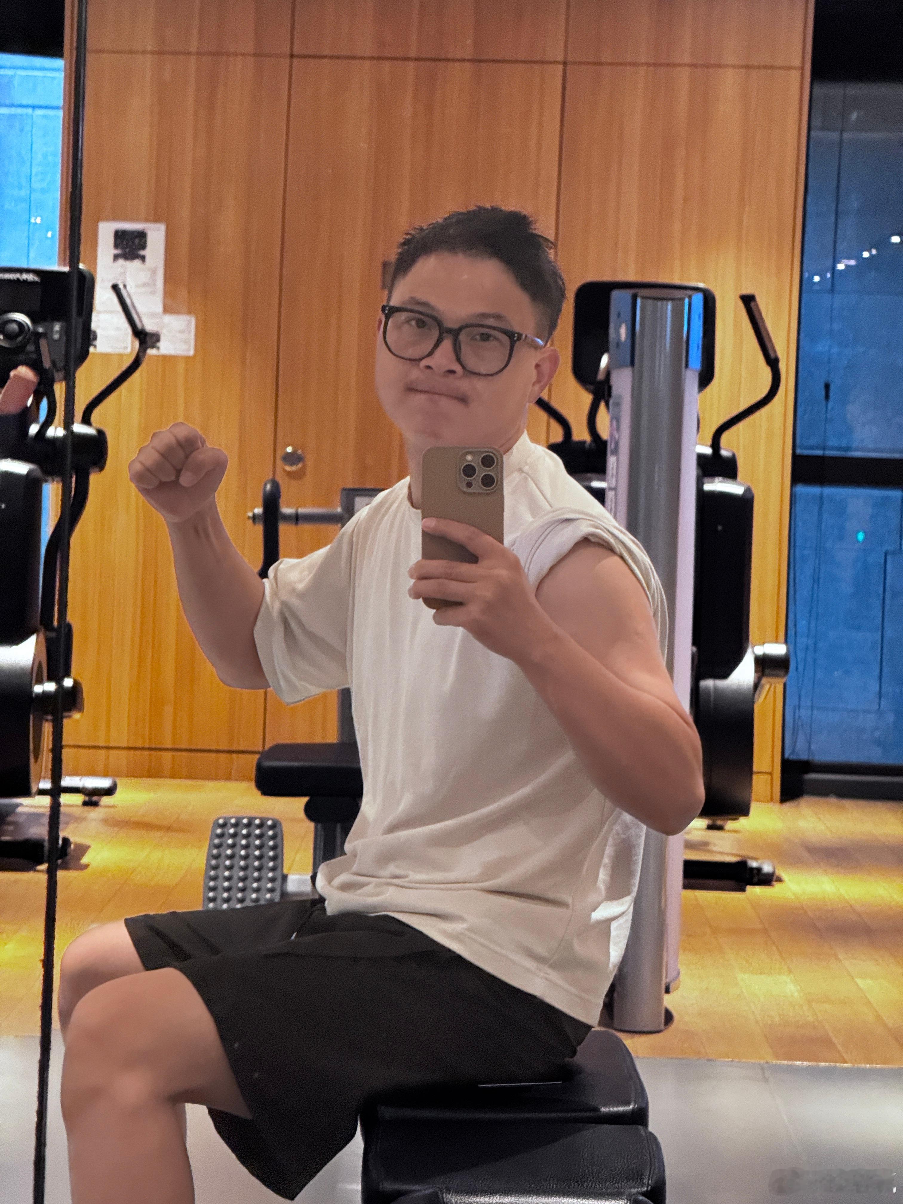都知道锻炼完要多吃鸡蛋，可还是忍不住想吃点碳水[捂嘴哭] ​​​
