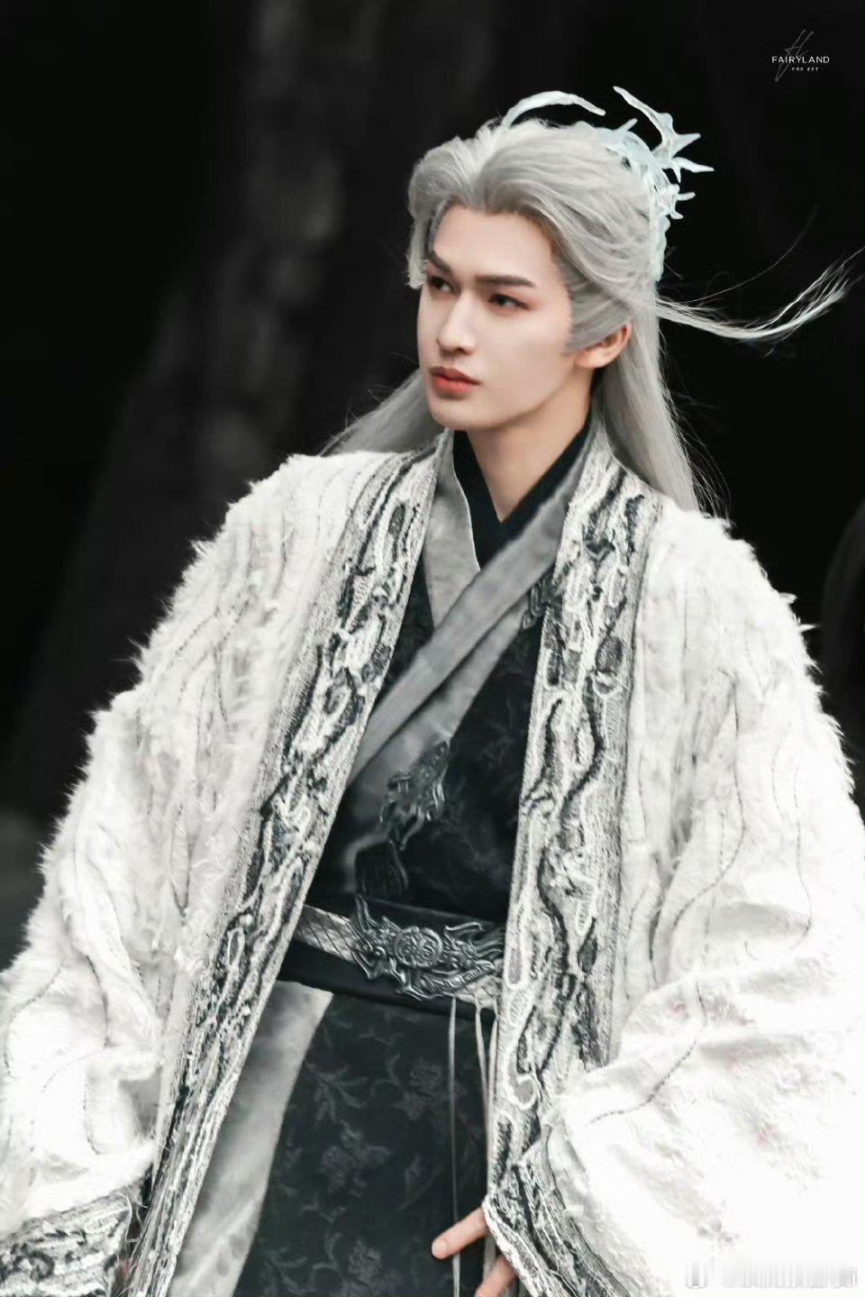 朱正廷《心间错》造型每一套都巨帅啊！天选古人来的吧！ 