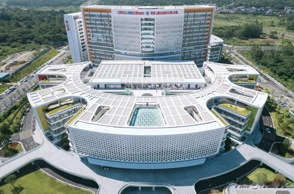 广州妇儿医疗中心已有五个院区了，一千张病床位的增城院区开业已经近四年，同样在距离