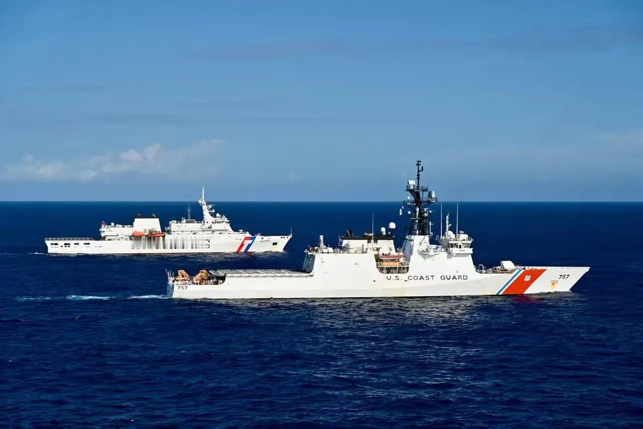 美国海岸警卫队正式介入台海，与台湾海巡署巡逻船并排航行，彰显“合作”！

202
