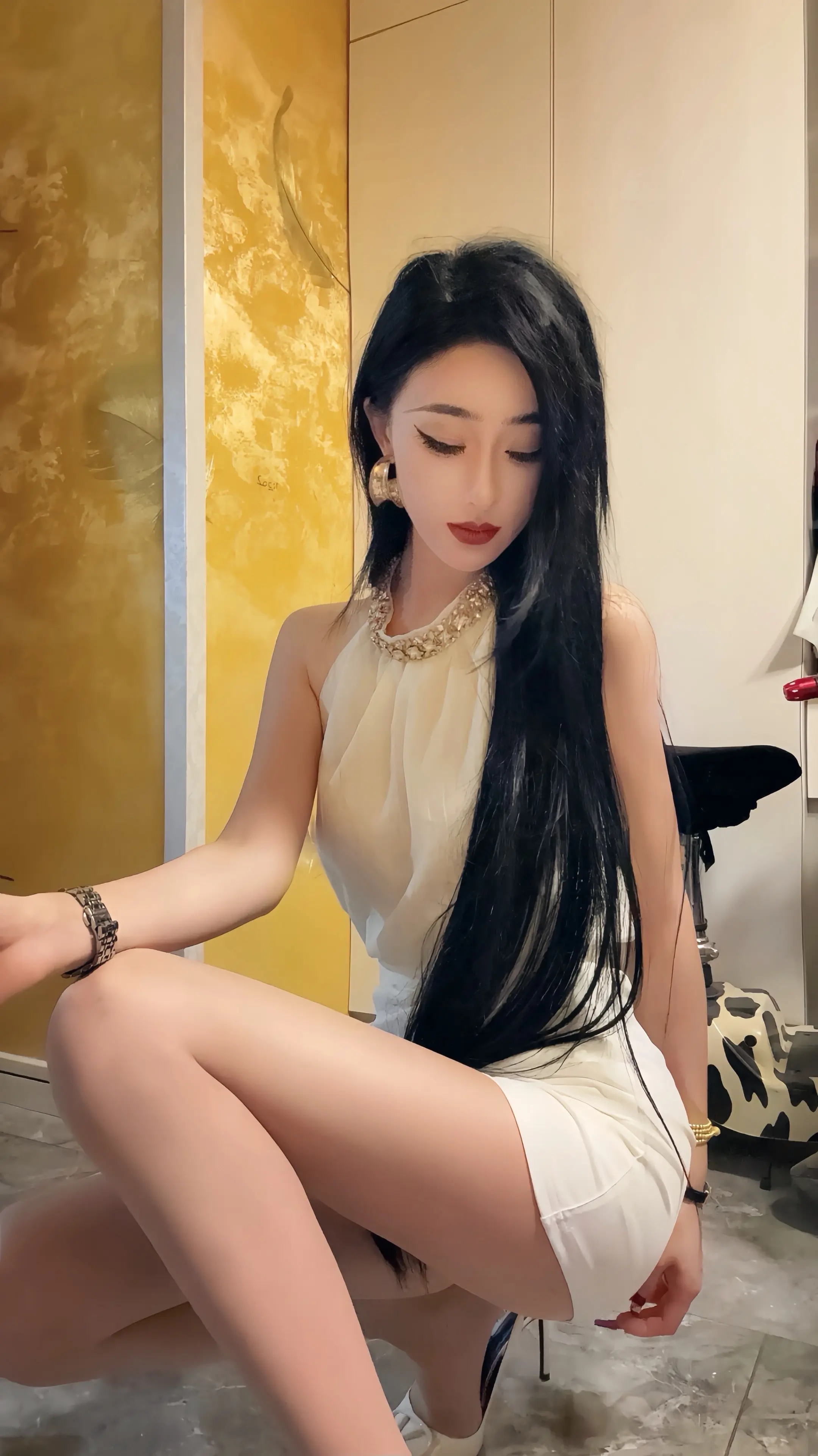 男人圆女人的公主梦，女人成就男人的英雄梦，最好的爱情就是互相成全！