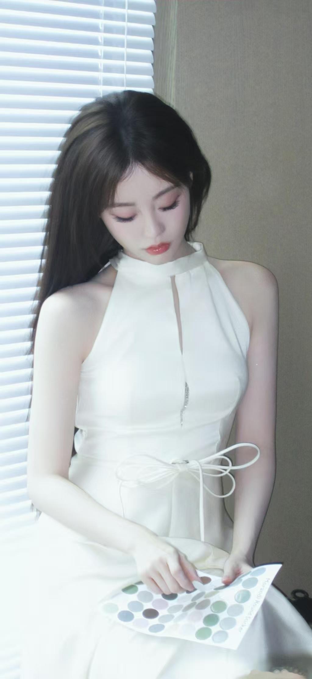 祝绪丹穆祉丞兔塑姐弟穆祉丞扭舞萌系拉满，祝绪丹美疯还超有活力，俩人像复制粘贴的快