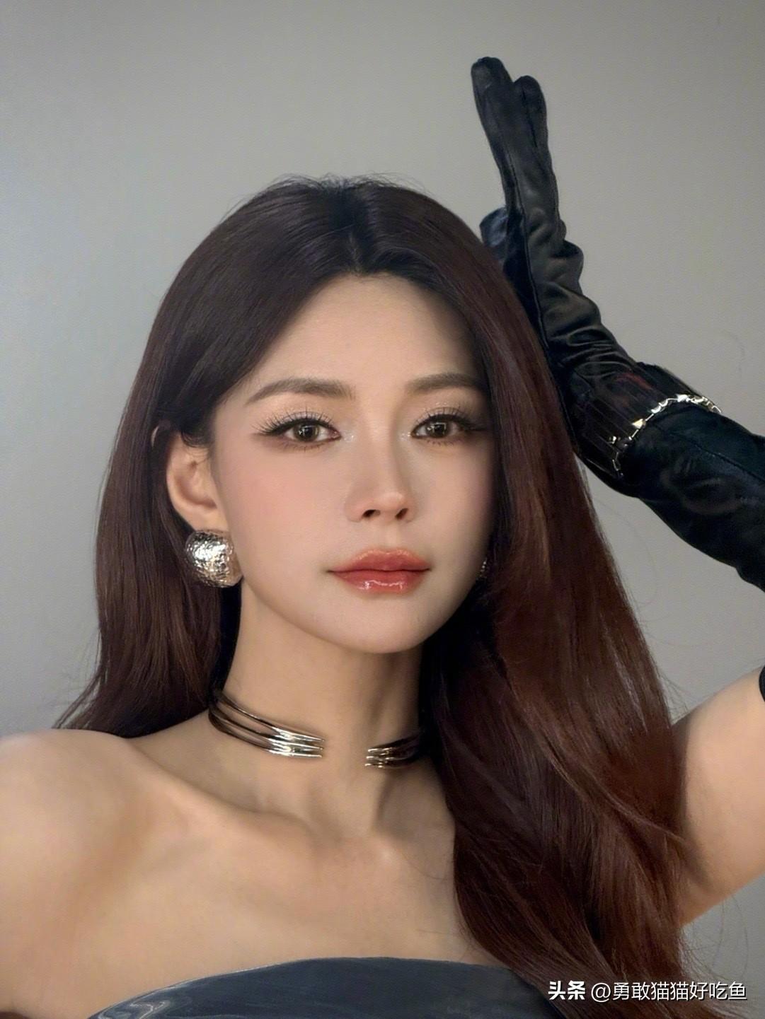 沈梦辰分享图片