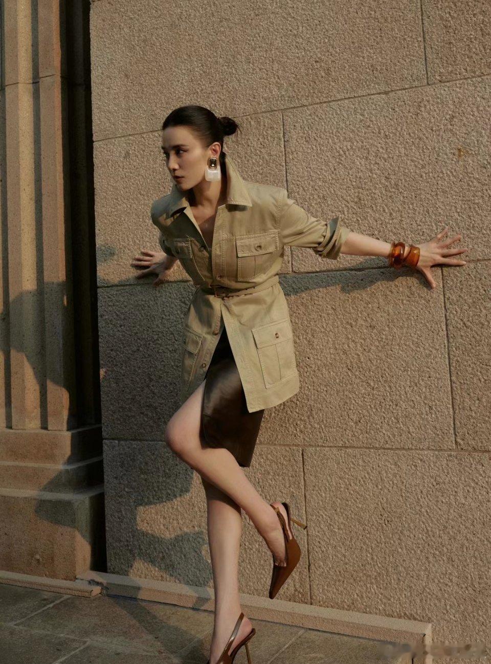 宋佳的表现力其实很好的，这种造型也可能驾驭 ​​​