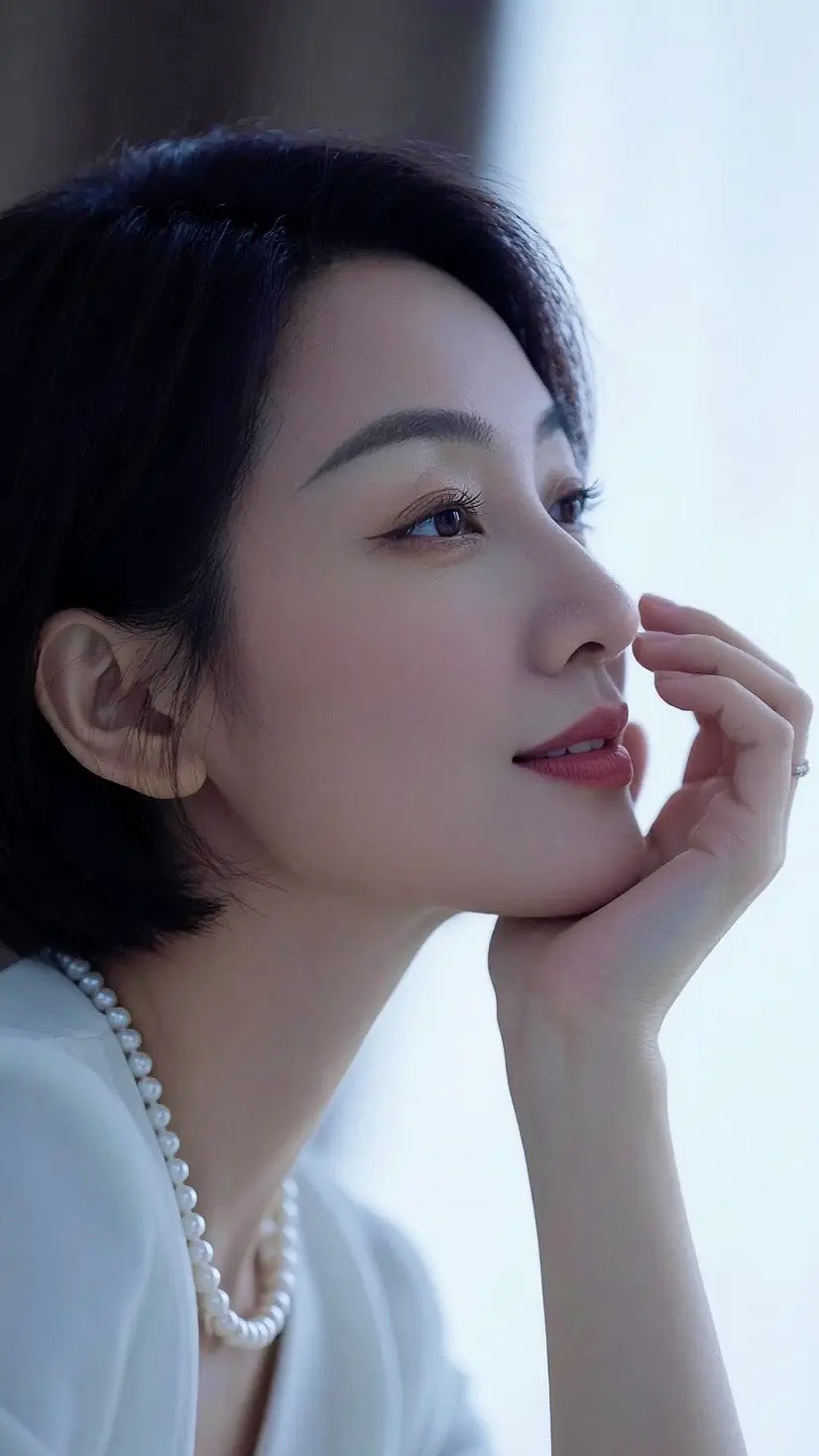 AI清冷氛围感写真 随变ai随便玩 伙伴计划广告分成玩法达人