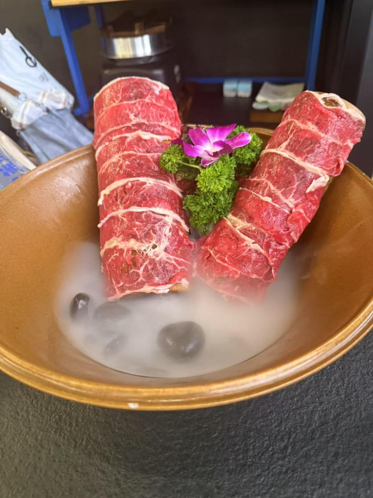 长沙的火锅这个必须好评啊好有意思饮品也很好喝 ​​​