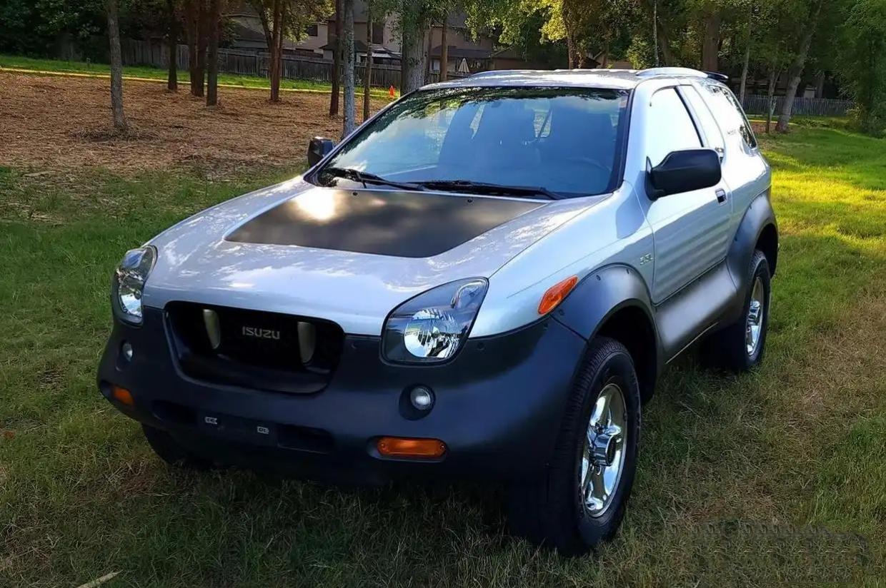 上世纪90年代最怪SUV！五十铃VehiCROSS颜值杀疯
 
各位车迷，大咖们