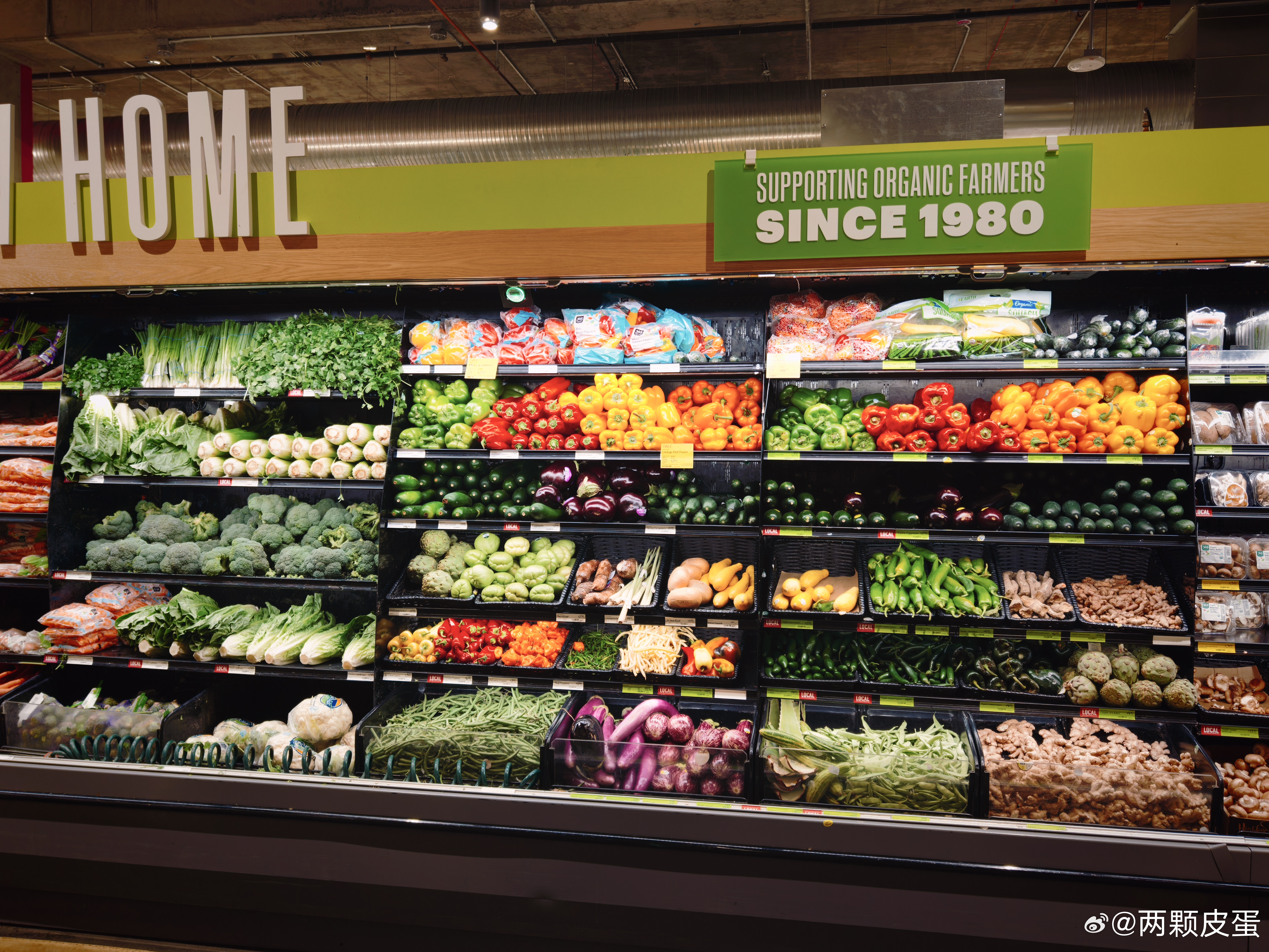 大师模式后面原来还有个「美味」 的预设…试了下拍吃的特别好看，饱和度很高，这会不