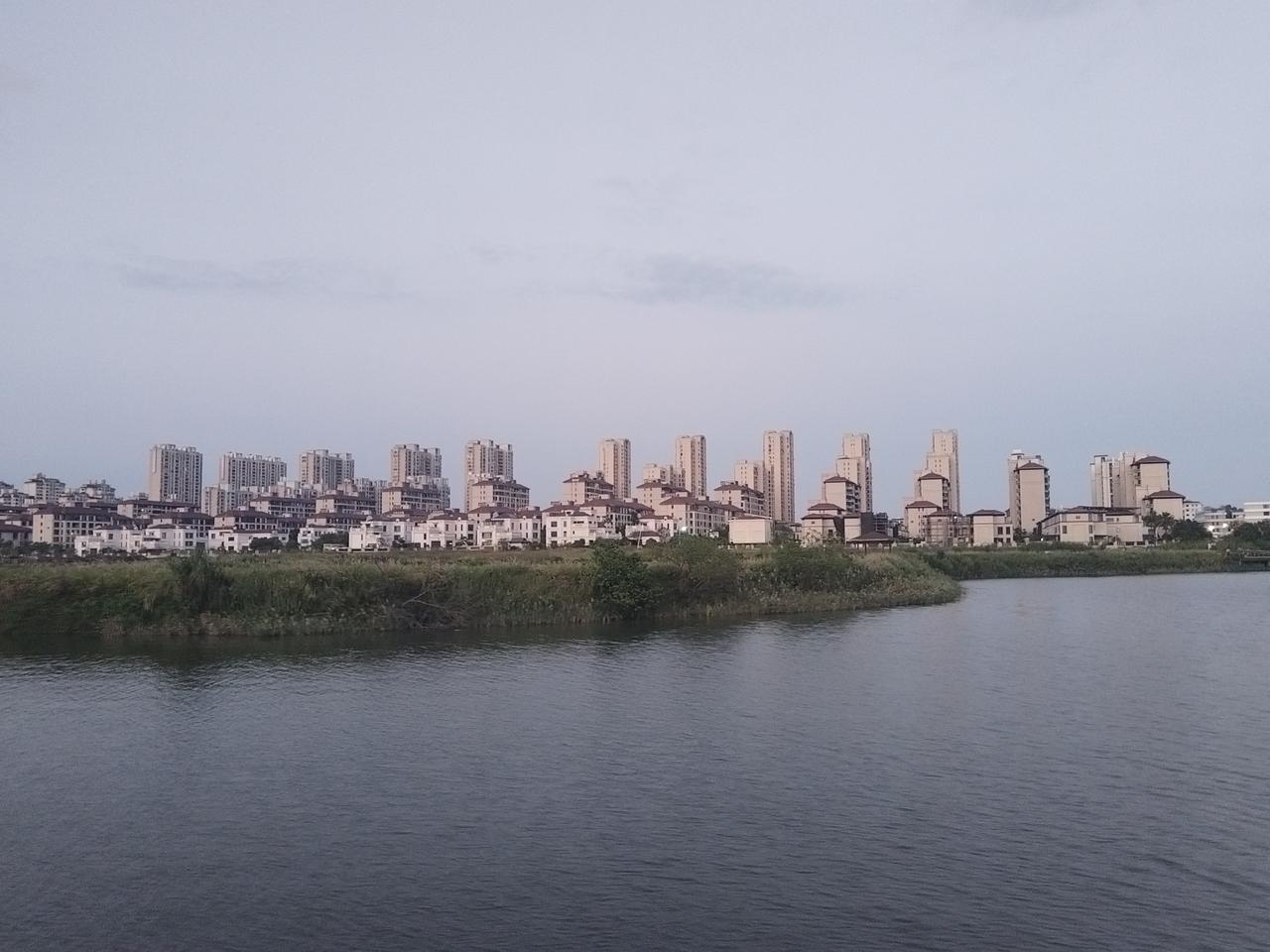 国庆假期你准备怎么过国庆去了宁德南岸公园栈道，风景如画。