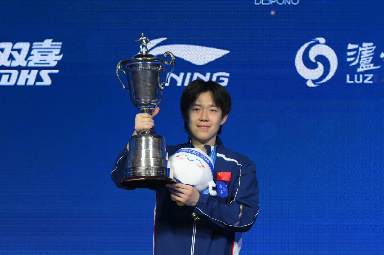 左手天才，双向奔赴！赵心童夺冠后暖心提及王楚钦：赛前热聊，相约一同登顶
 
左手