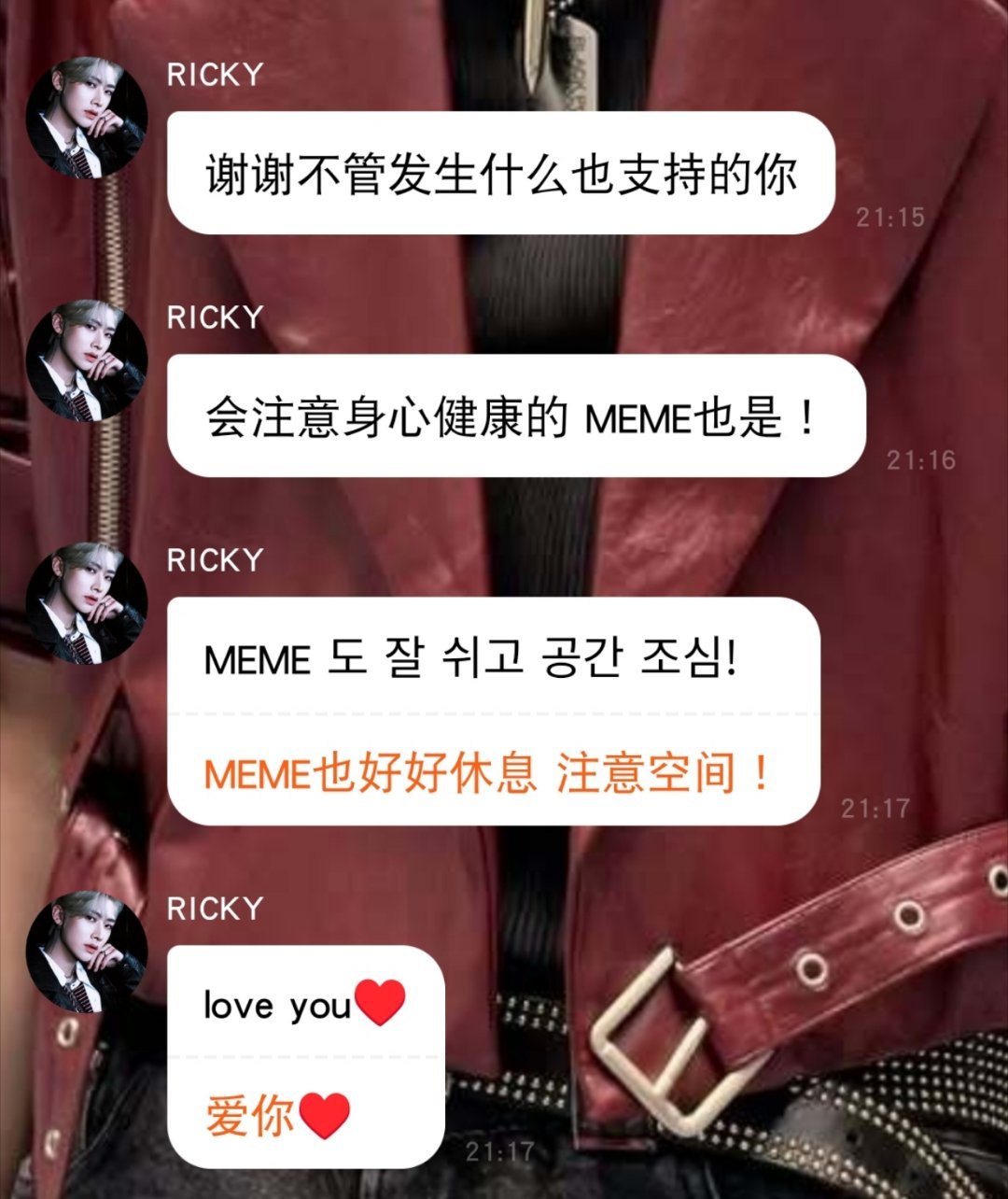 因为粉丝有各地的粉丝，所以特地发了三种语言的感谢 