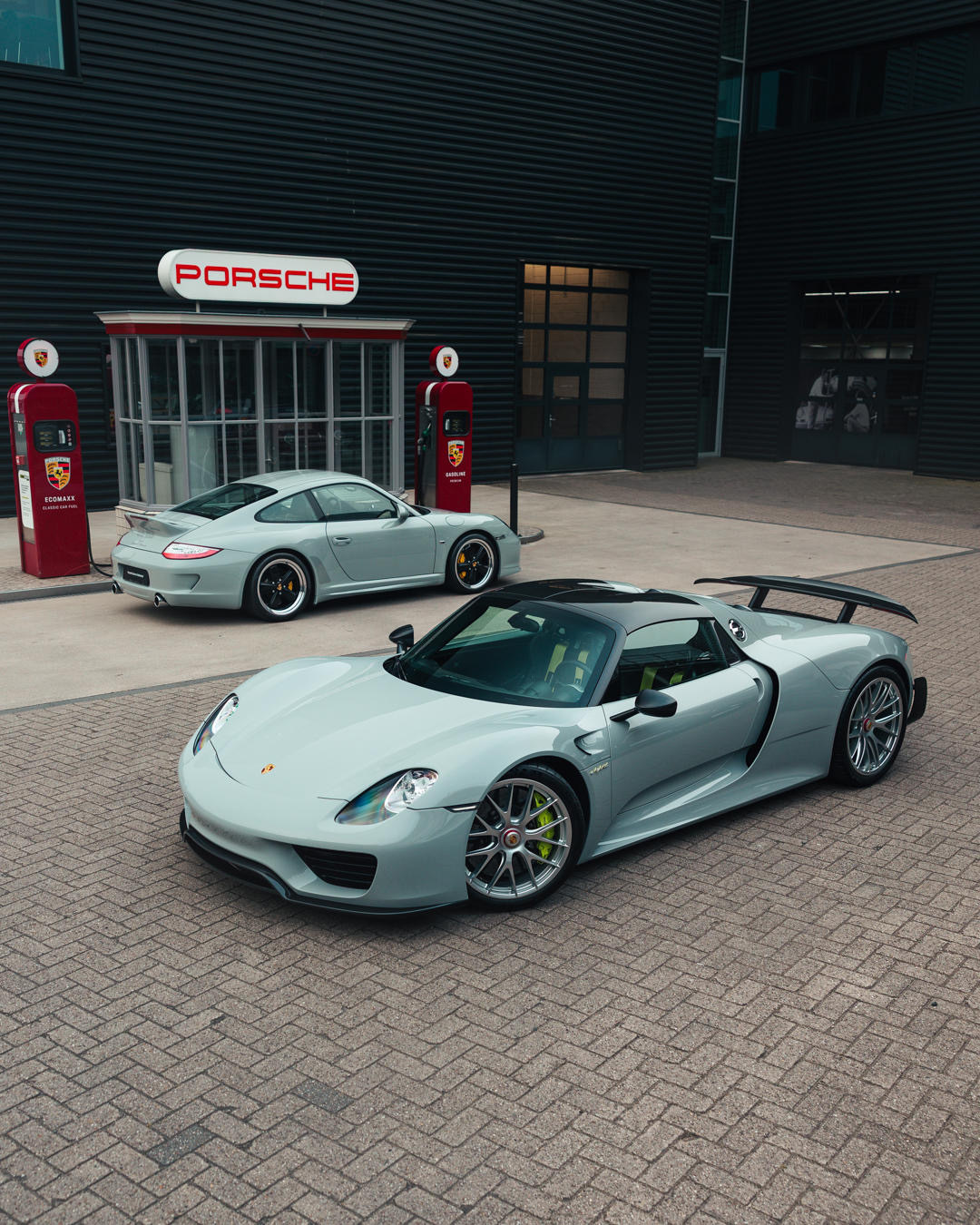 Porsche 918 PTS Sport Classic Grey ​​​
