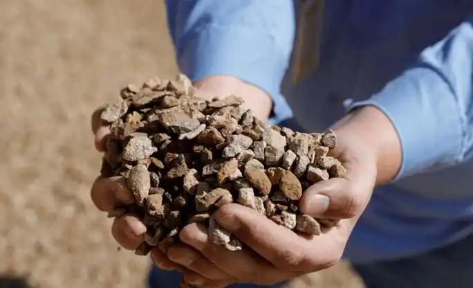 美国稀土项目的前景不容乐观。尽管政府与企业正携手扩张产能，例如MP Materi