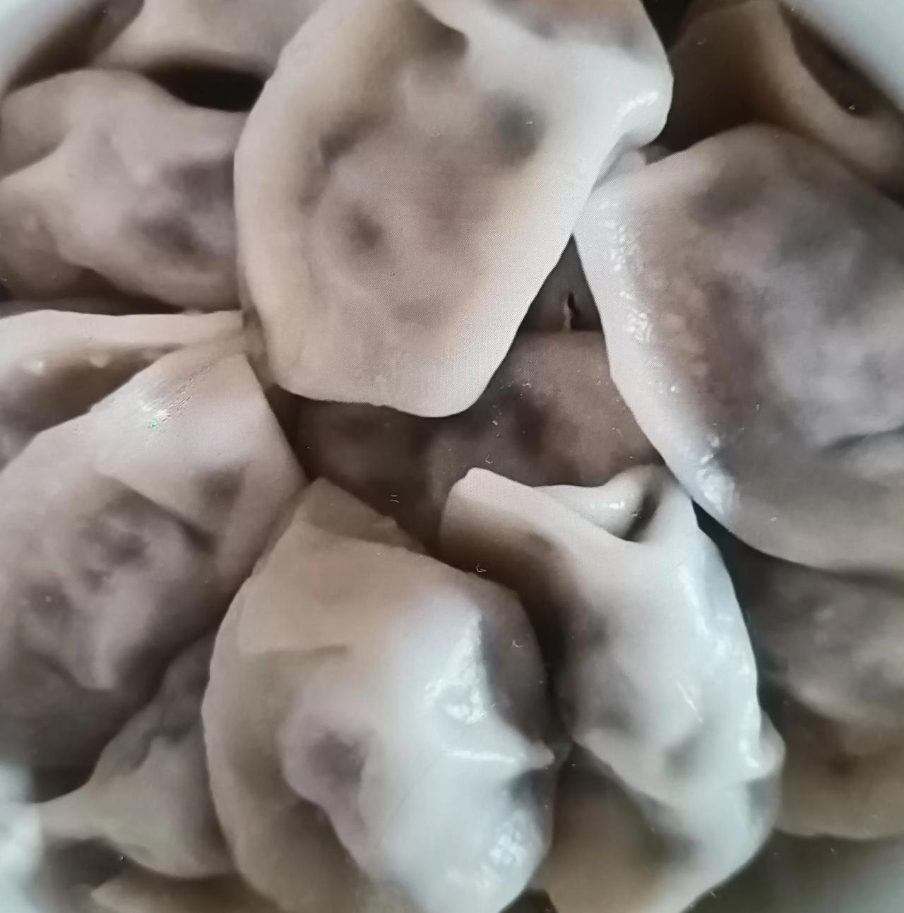 老公出差去了
家里只有我和儿子
天太热了不想做饭
儿子说点外卖吧
省事又好吃
我