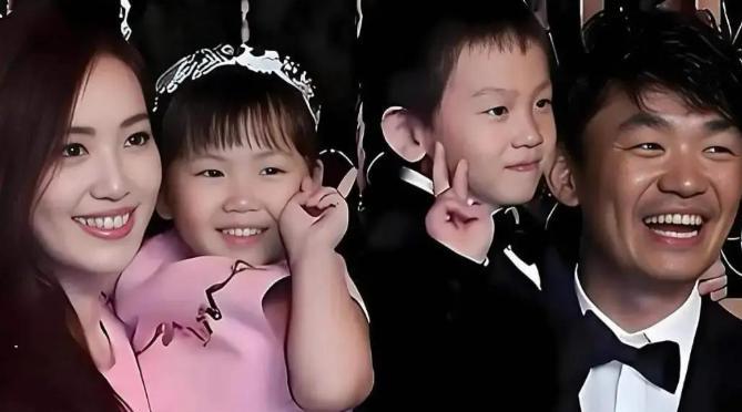 名利填不满的窟窿，只有孩子的真心能补上！
2016年那场婚变把王宝强推到了悬崖边